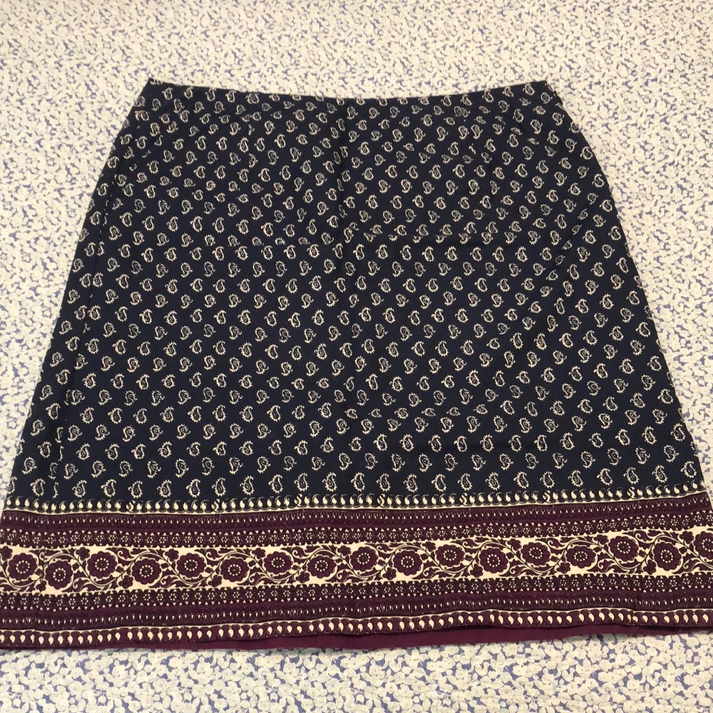 G.H. Bass Blue and Purple Paisley Patterned Skirt Size: 10